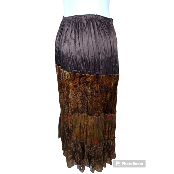 UNYX Floral Print Beautiful Colors/ Contrast 1 Velvet & 2 100% Polyester Skirt S - Picture 6 of 15
